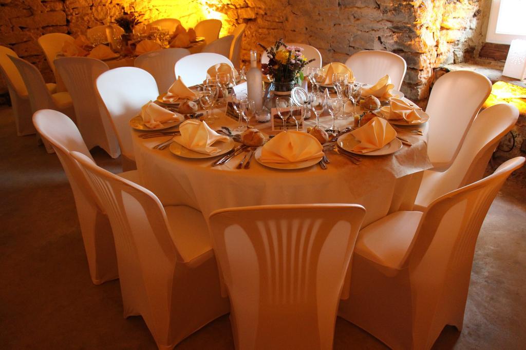 مبيت وإفطار Saint-Jean-dʼAlcapiès Domaine D'Alcapies المظهر الخارجي الصورة