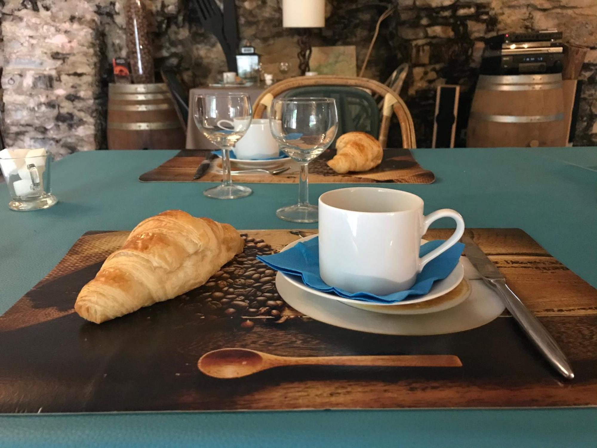مبيت وإفطار Saint-Jean-dʼAlcapiès Domaine D'Alcapies المظهر الخارجي الصورة